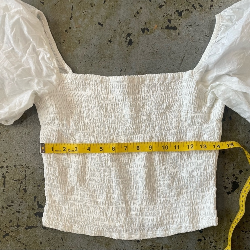 Abercrombie & Fitch White Smocked Puff Sleeve Top Size Large - Picture 3 of 4